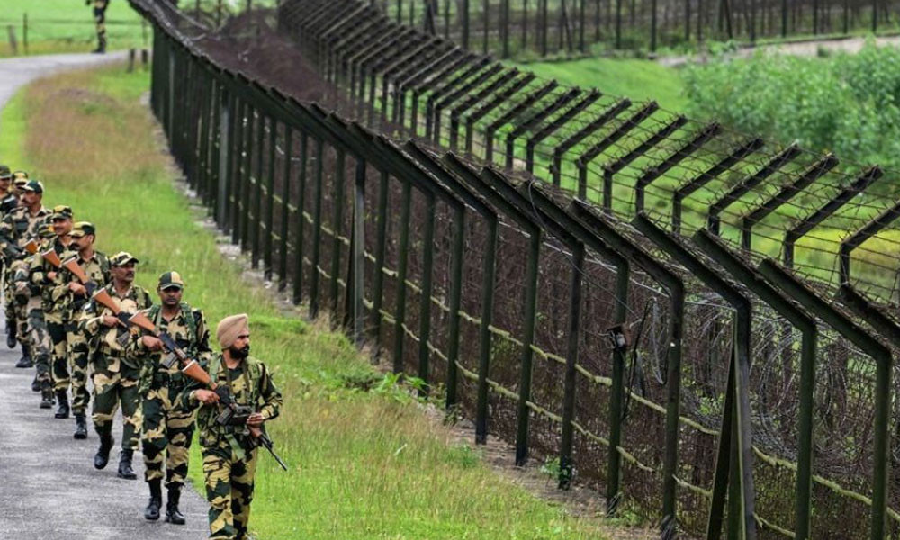 ভারতীয় নাগরিককে বাংলাদেশে ঠেলে দেওয়া বেআইনি: কলকাতা হাইকোর্ট